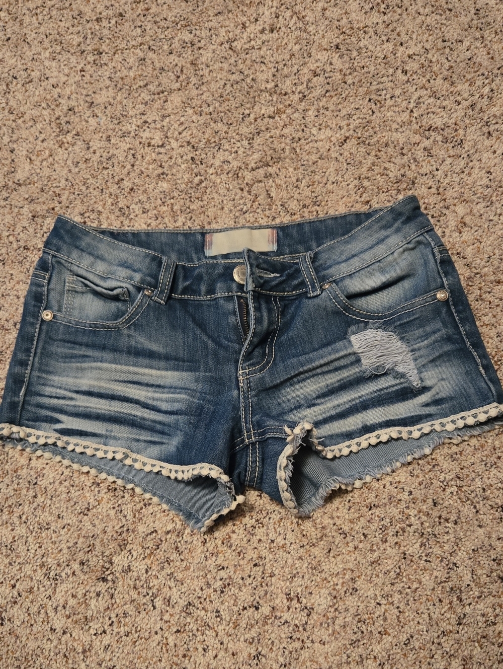 Almost Famous Denim Distressed Lace-Trim Women's Shorts - Blue Sz 5
